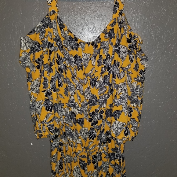 Apt. 9 Romper Size XXL - Picture 5 of 5